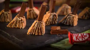 KITKAT Witch’s Broomstick