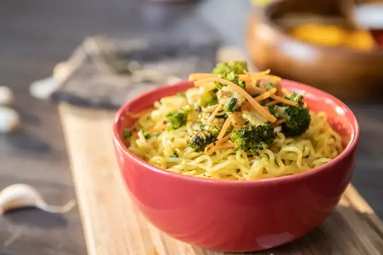 Veggie Delight MAGGI Noodles-Main Image/Plating