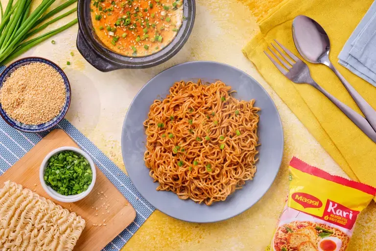 Instant Pansit Canton-style Kari