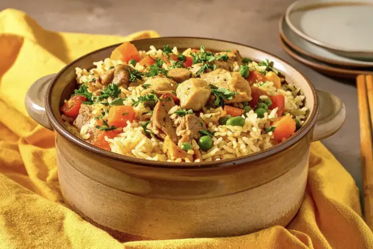 One-pot Chicken and Rice (chicken cube)