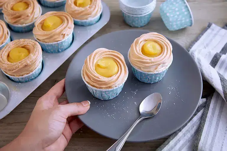 Brazo de Mercedes Cups