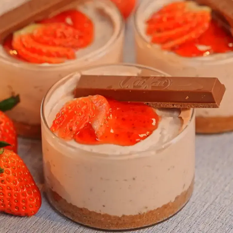 Kitkat Strawberry Cheesecake Cups