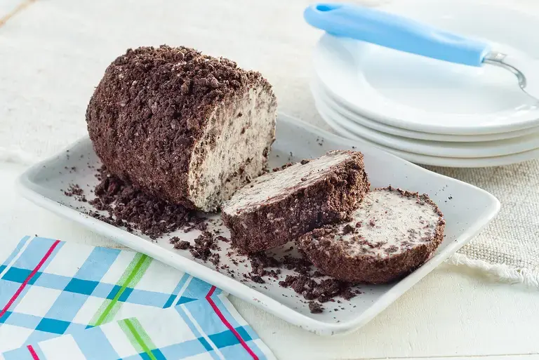 cookies and cream ice cream roll
