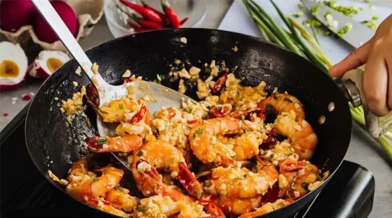 Prawns in Salted Egg Butter Sauce Main