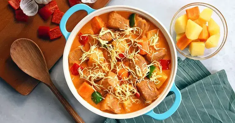 creamy beef caldereta