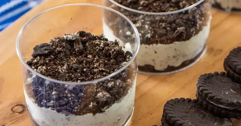 Easy Cookies &amp; Cream Ref Cake