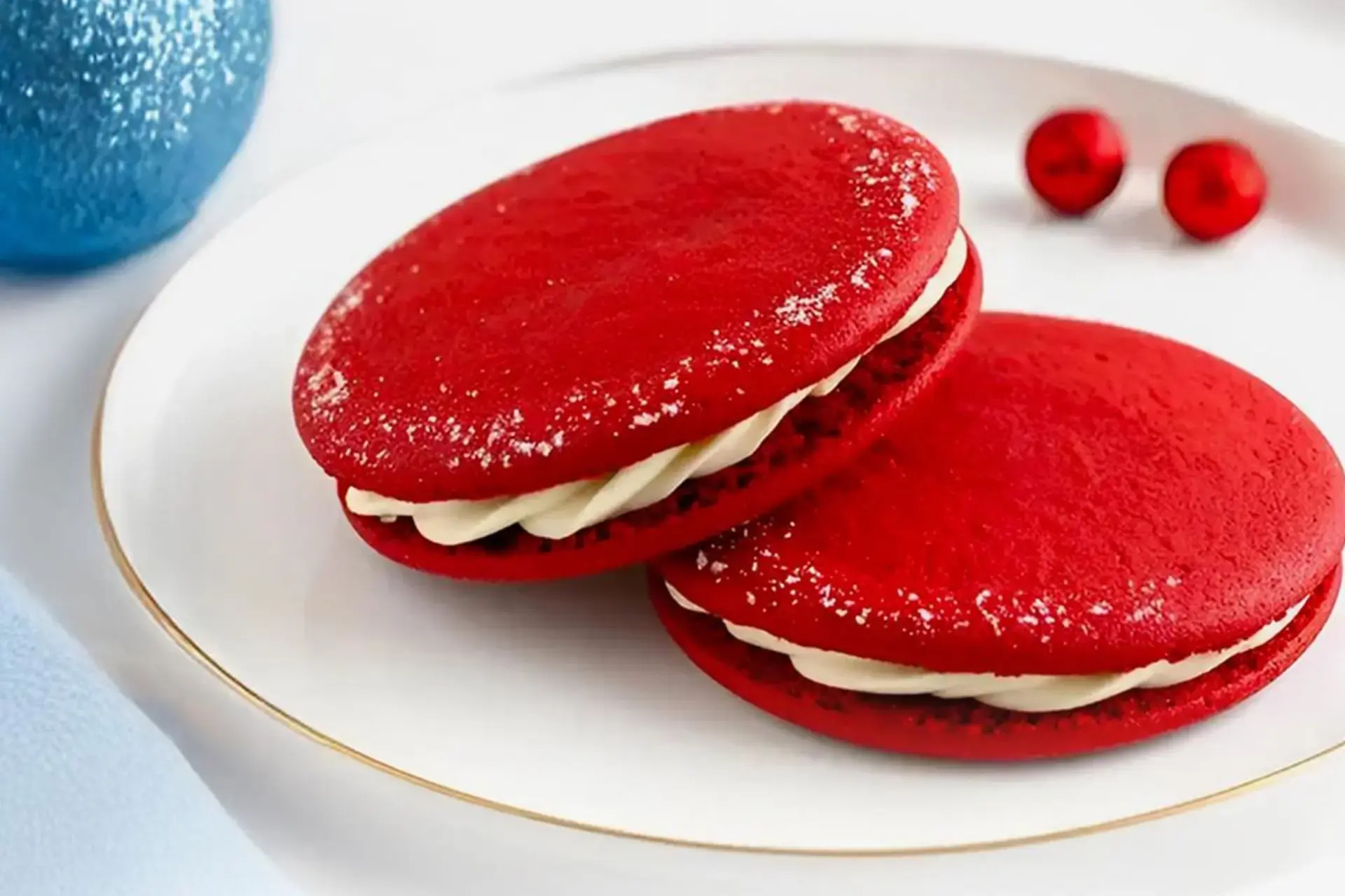 A New Holiday Favorite in The Making: Red Velvet Whoopie Pie