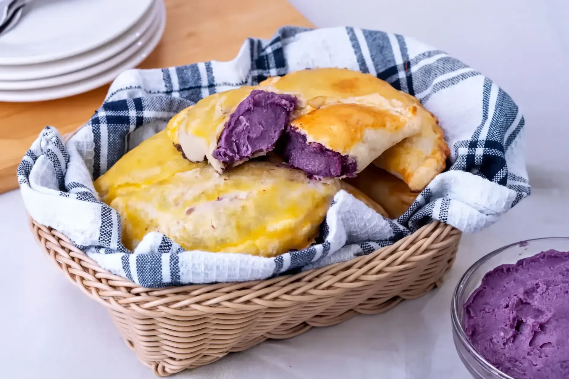 Creamy Ube Pocket