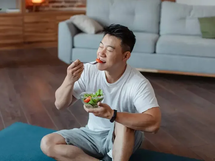 Satiety and Self-Control When to Stop Munching