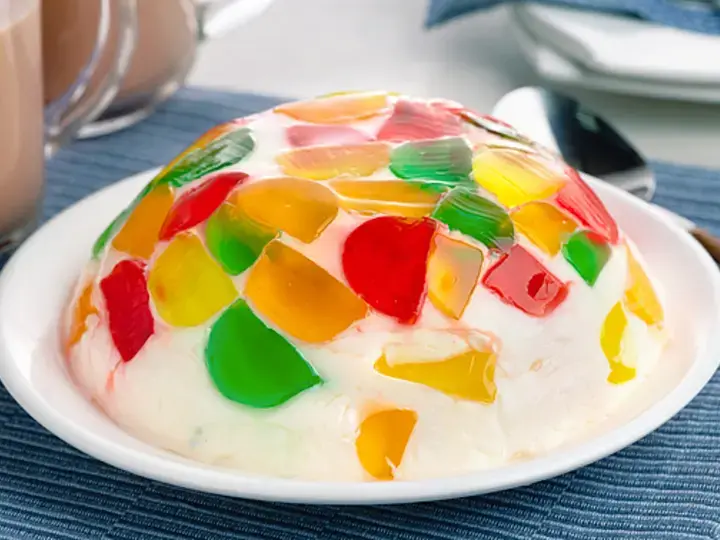 Creamy Cathedral Window