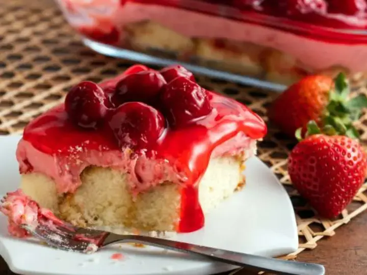 Easy Strawberry Cheesecake