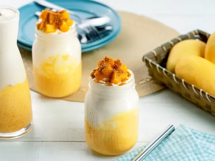 Mango Graham Shake