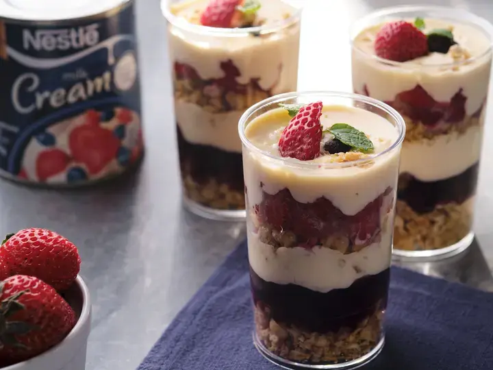 Milky Berries Parfait