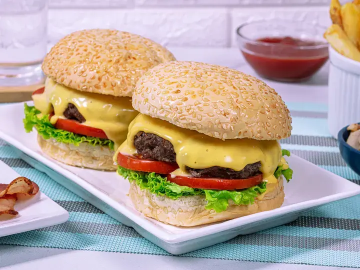 Creamy Cheesy Burger