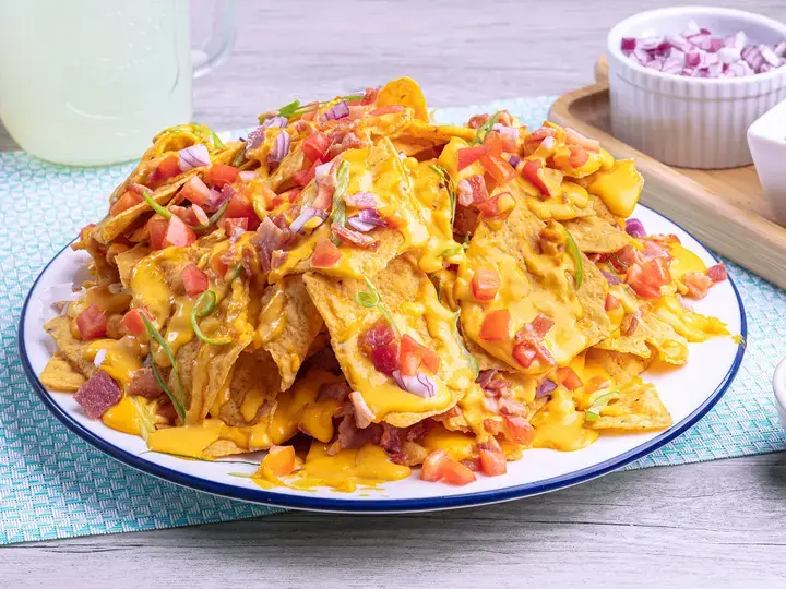 Cheesy Nachos Overload
