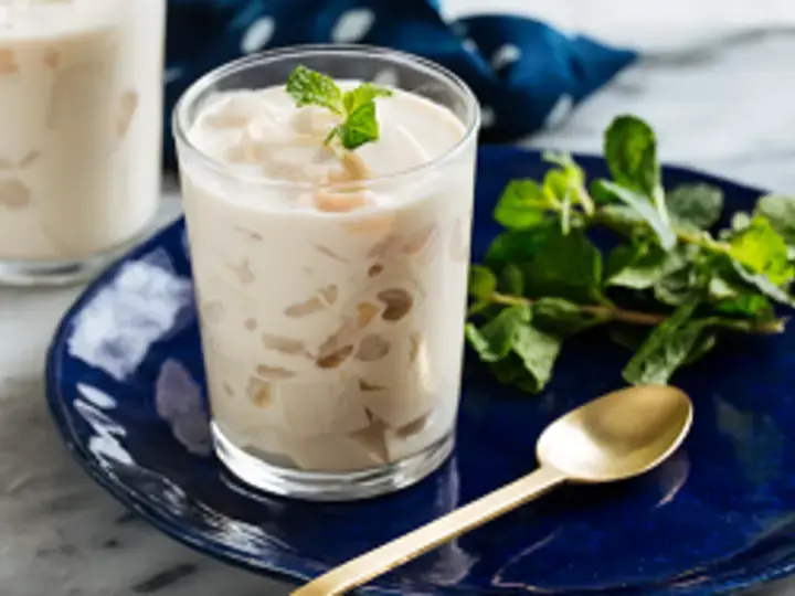 creamy almond and lychee jelly