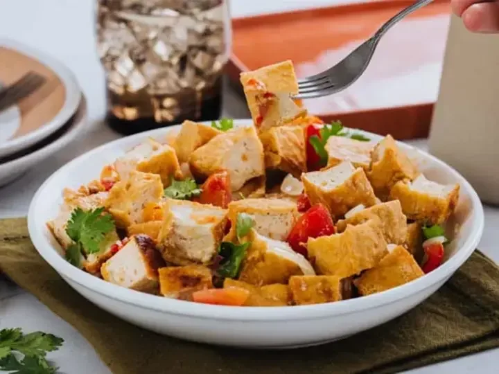 Ginisang Tokwa with Kinchay  Main