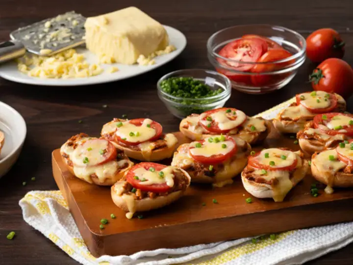 Tuna Pizza Pan de Sal