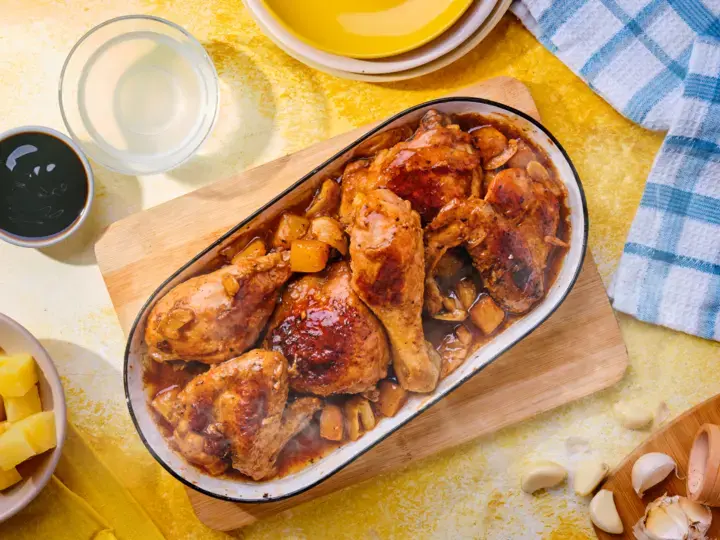 Adobong Pininyahang Manok