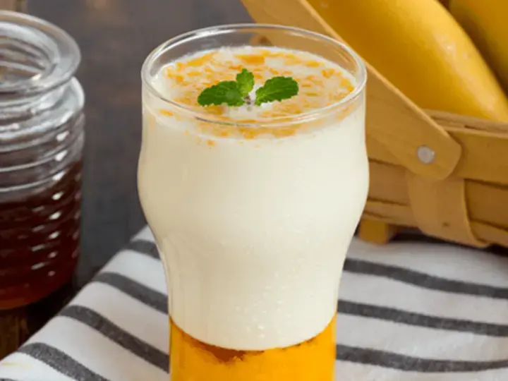 Sparklingly Creamy Mango Spritzer