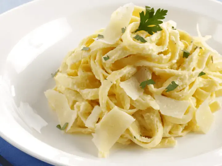 Zippy Lemon Cream Fettucine