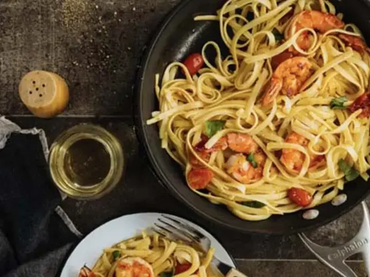 Prawns in Garlic Pasta
