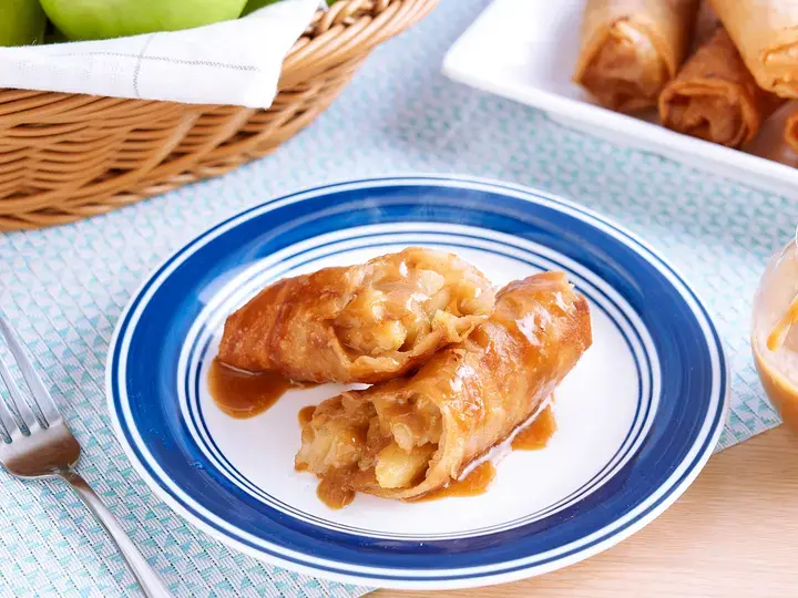 Apple Turon with Creamy Caramel Sauce