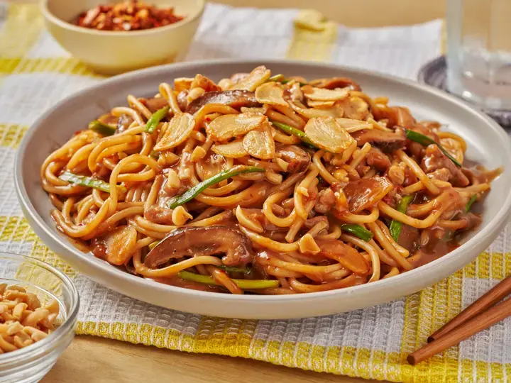 Charlie Chan-Style Chicken Pasta