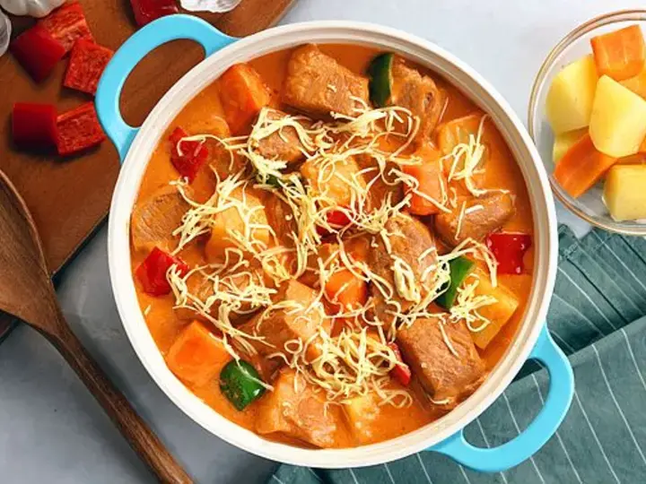 creamy beef caldereta