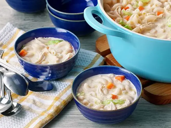 Creamy Chicken Macaroni Soup