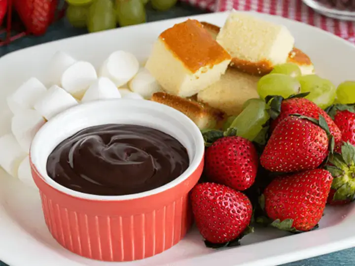 Creamylicious Chocolate Fondue
