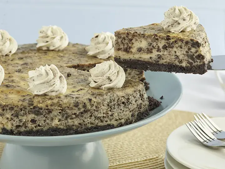 Creamy Baked Oreo Cheesecake