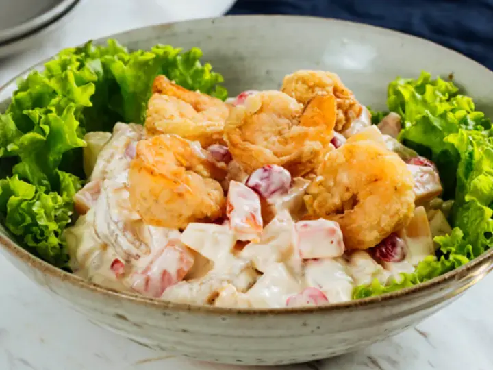 Creamy Prawn and Fruit Salad Recipe | Create with NESTLÉ®